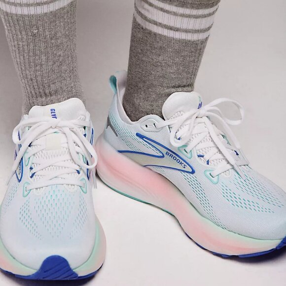 Brooks Shoes - Brooks Glycerin 22 Sneakers Color: White / Limpet Shell / Amparo